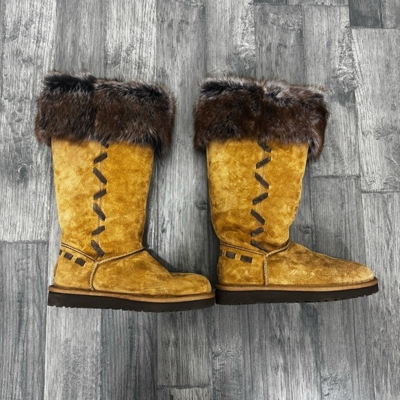 UGG Women’s Australia Rosana Boot Fur Lined Mid Calf Chestnut Size 7 US - Picture 3 of 9